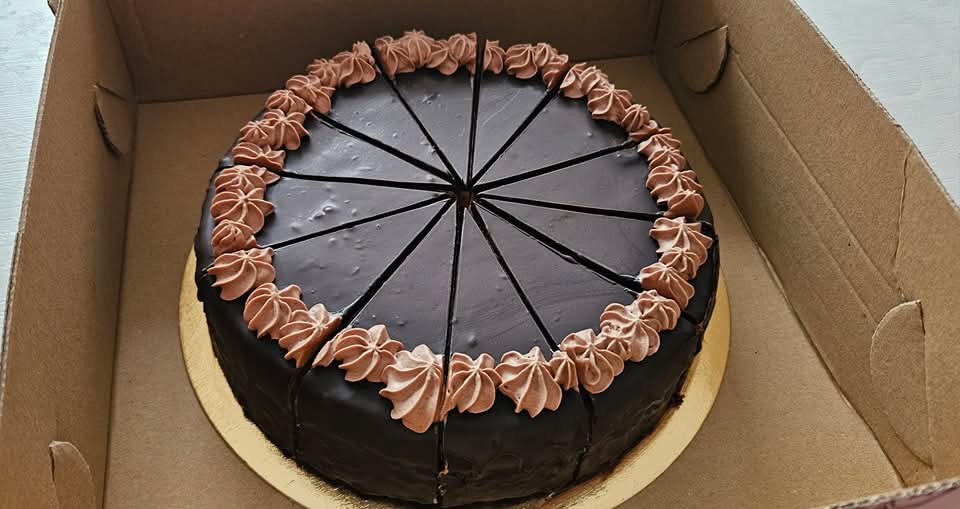 Parížska torta (rez)